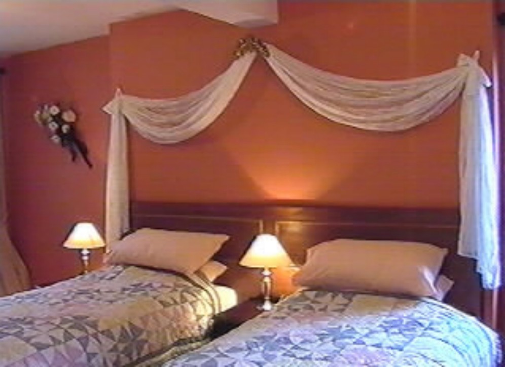 Ardclinis Twin Bedroom